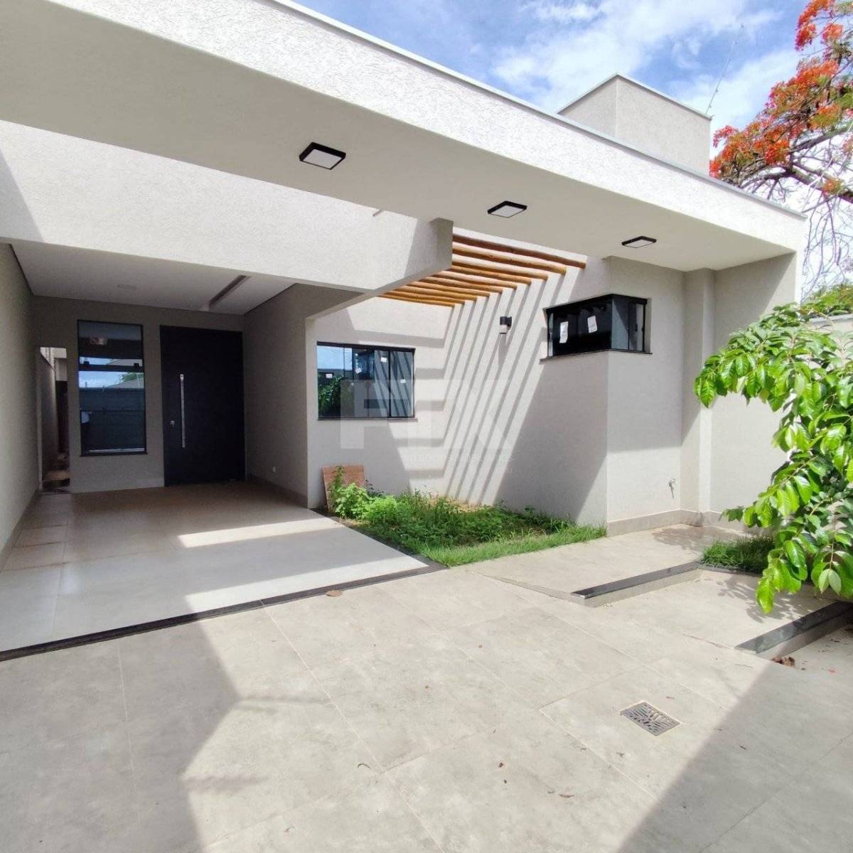 Casa à venda com 3 quartos, 118,00m² - Tiradentes,Campo Grande
