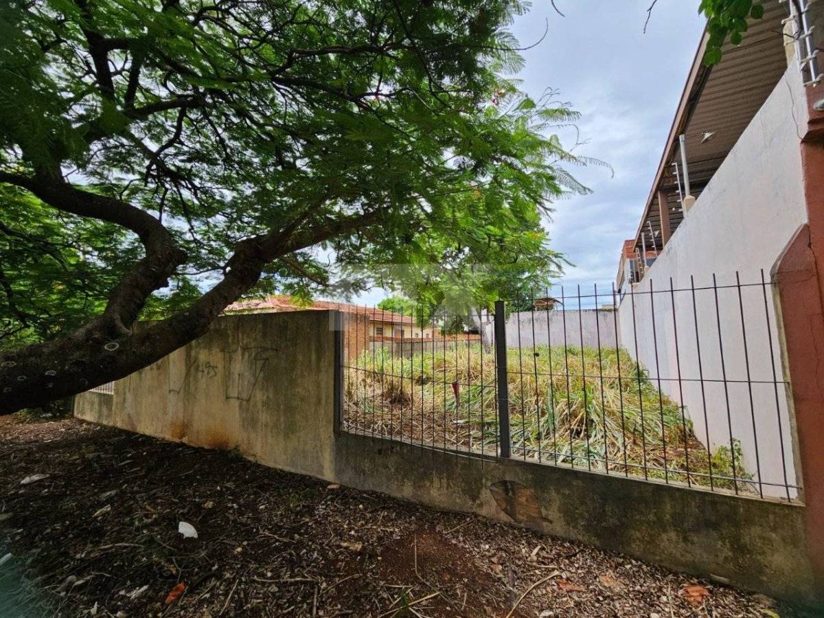 Terreno à venda - Tiradentes,Campo Grande